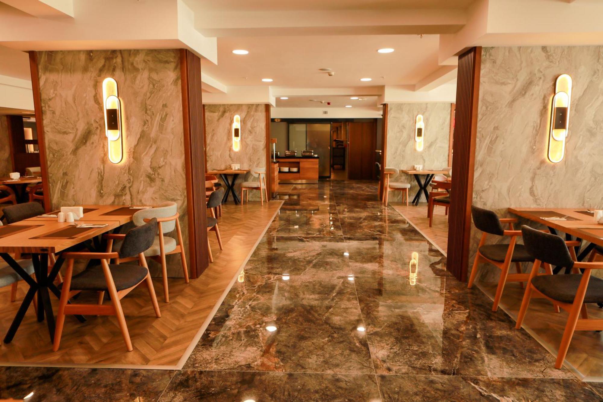 Ramada By Wyndham Dalaman Exterior foto