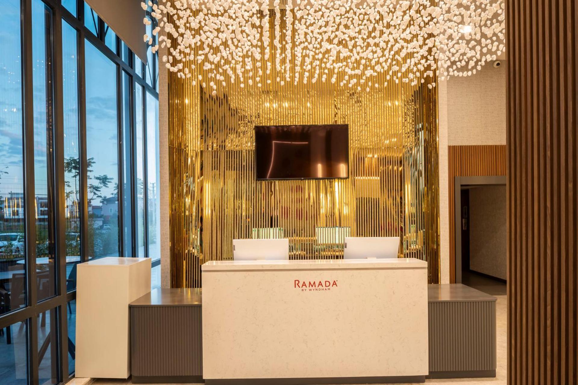 Ramada By Wyndham Dalaman Exterior foto